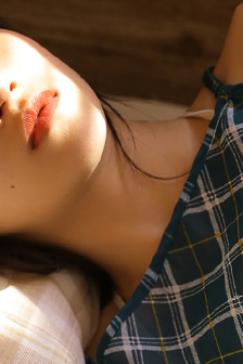 美丽的姑娘播放视频
